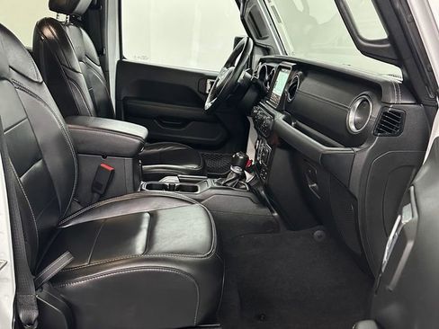 Used 2021 Jeep Wrangler Unlimited Sahara w/ Uconnect 4C Nav & Sound Group image 38