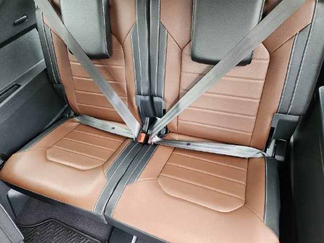 Used 2021 Volkswagen Atlas SEL Premium AWD/4WD image 35