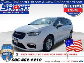 Used 2023 Chrysler Pacifica Touring-L FWD 360° Tour
