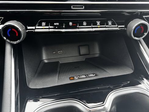 New 2026 Chevrolet Traverse Z71 w/ Driver Confidence Package image 17