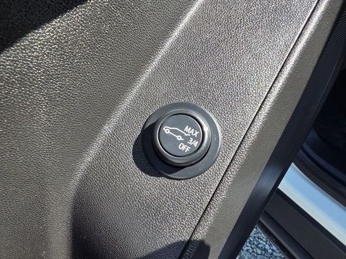 Used 2024 Chevrolet Equinox LT w/ LPO, Floor Liner Package FWD image 12