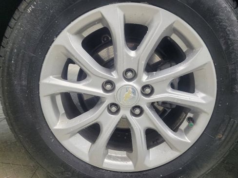 Used 2020 Chevrolet Equinox LT image 31