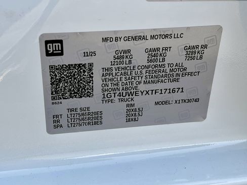 New 2026 GMC Sierra 3500 Denali w/ Denali Reserve Package image 12