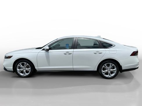 Used 2025 Honda Accord LX image 2