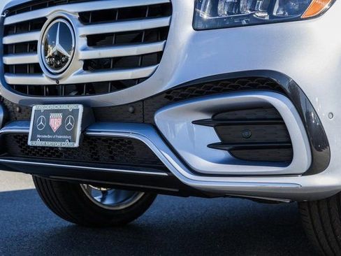 New 2026 Mercedes-Benz GLS 450 4MATIC image 14