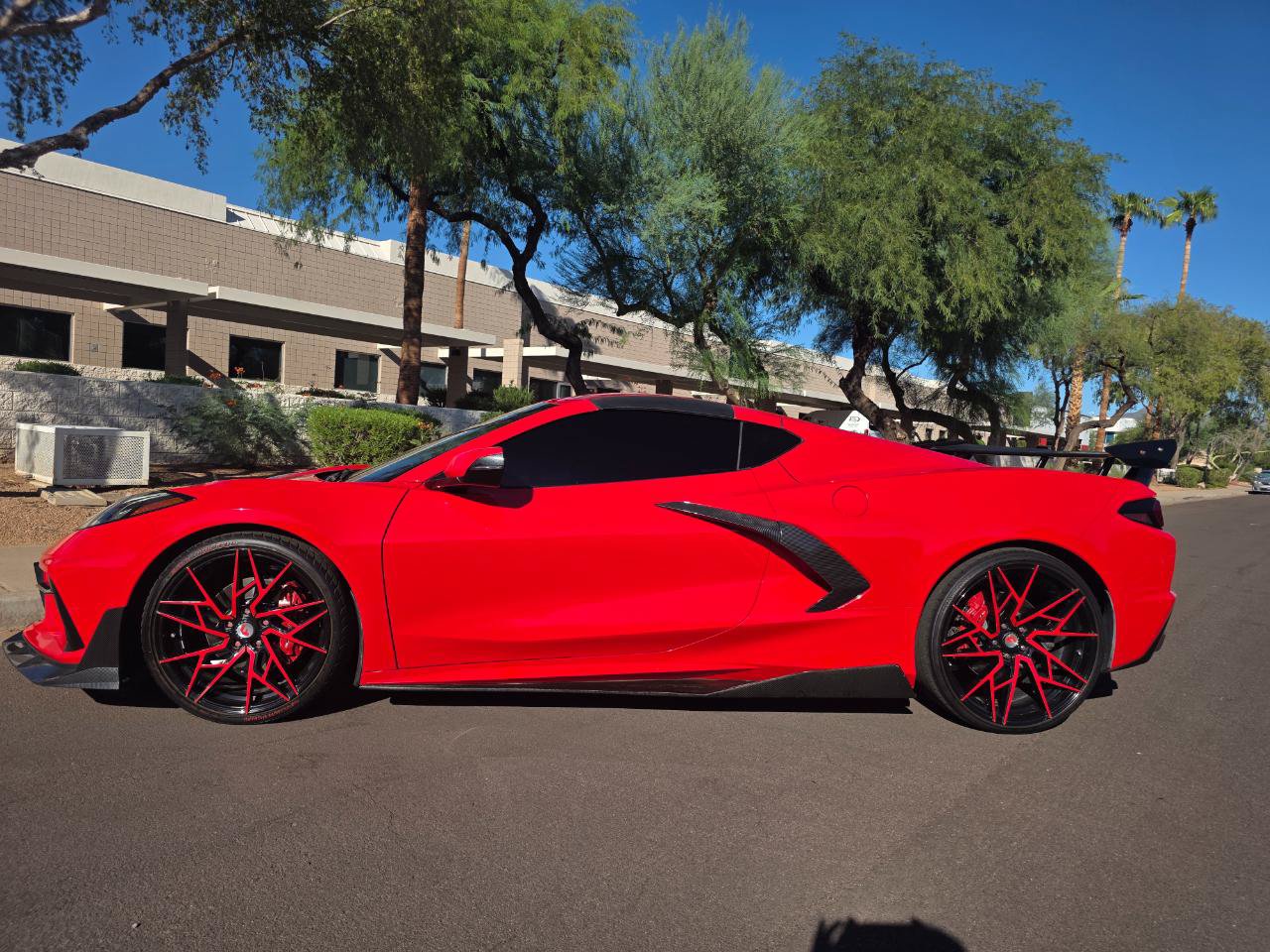 Used 2020 Chevrolet Corvette Stingray Coupe w/ 1LT RWD image 6