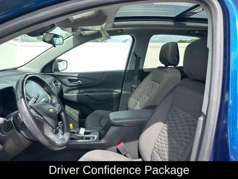 Used 2019 Chevrolet Equinox LT w/ Sun & Navigation Package FWD image 8