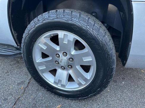 Used 2012 GMC Yukon SLT w/ SLT-2 Equipment Package image 10