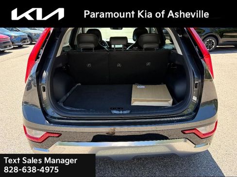 New 2025 Kia Niro SX image 29