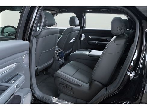 Used 2024 VinFast VF 9 Plus AWD/4WD image 21