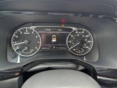 Used 2023 Nissan Pathfinder SL AWD/4WD image 25