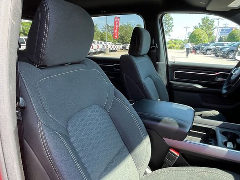 Used 2025 RAM 1500 Big Horn AWD/4WD image 31