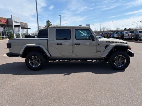 Certified 2020 Jeep Gladiator Rubicon w/ LED Lighting Group AWD/4WD image 2