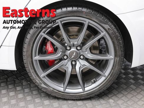 Used 2025 Genesis G70 2.5T RWD image 8