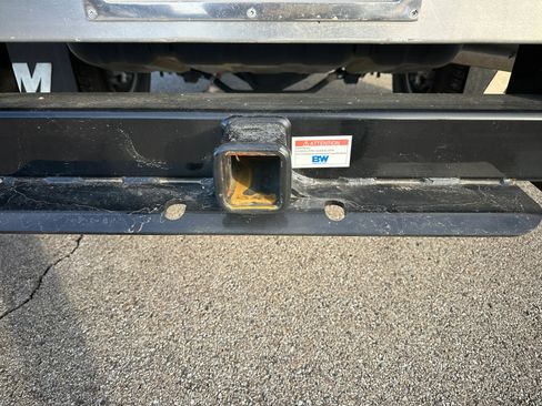 Used 2025 Ford F350 XLT w/ XLT Value Package image 5