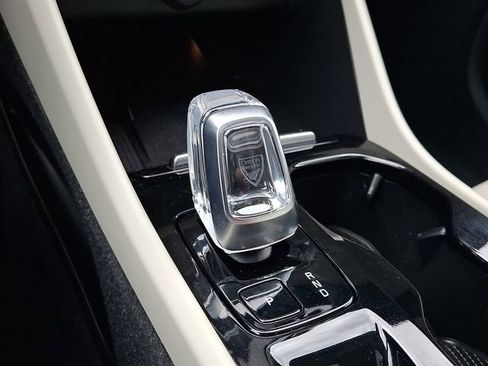 Used 2023 Volvo XC40 B5 Plus w/ Climate Package AWD/4WD image 15
