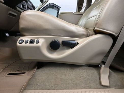 Used 2005 Ford F350 Lariat AWD/4WD image 19