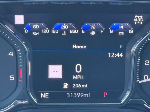 Used 2022 GMC Sierra 2500 Denali w/ Denali Black Diamond Edition image 3