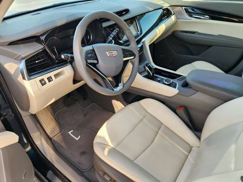 Used 2025 Cadillac XT6 Premium Luxury w/ LPO, Floor Liner Package FWD image 8