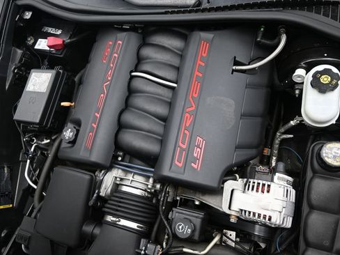 Used 2011 Chevrolet Corvette Convertible w/ Preferred Equipment Group RWD image 32