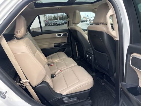 Used 2020 Ford Explorer XLT w/ Equipment Group 202A image 34