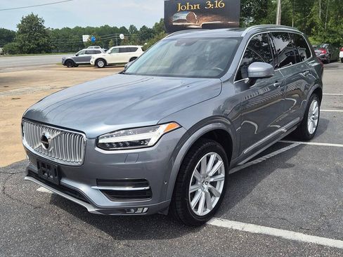 Used 2018 Volvo XC90 T6 Inscription w/ Convenience Package AWD/4WD image 4