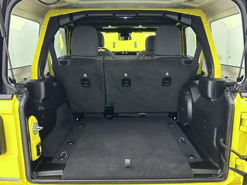 Certified 2024 Jeep Wrangler Willys image 21