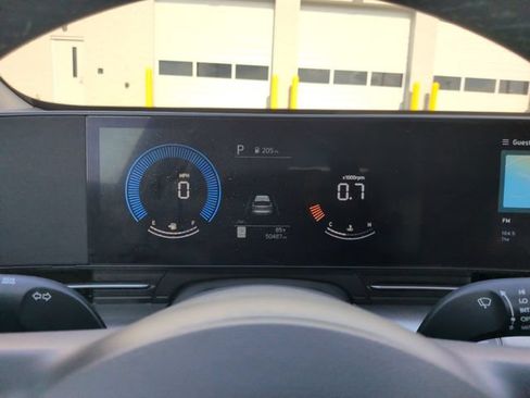 Used 2024 Hyundai Kona SEL AWD/4WD image 16