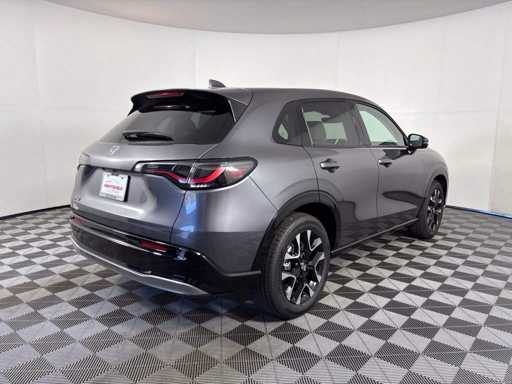 Used 2027 Honda HR-V EX-L image 10
