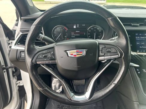 Used 2023 Cadillac XT6 Premium Luxury AWD/4WD image 25