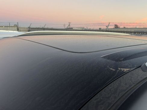 Used 2020 Ford Explorer Platinum w/ Premium Technology Package image 7