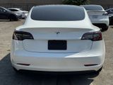 Used 2022 Tesla Model 3 Standard Range image 3