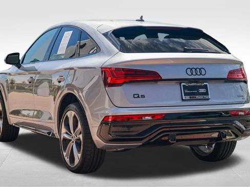 Certified 2025 Audi Q5 2.0T Premium Plus w/ Premium Plus Package AWD/4WD image 4
