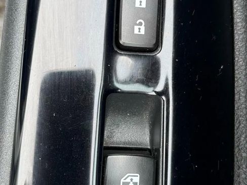 Used 2017 Mitsubishi Outlander GT image 38