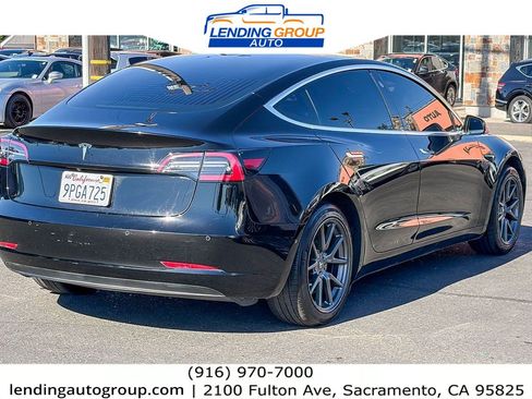Used 2019 Tesla Model 3 Standard Range RWD image 4
