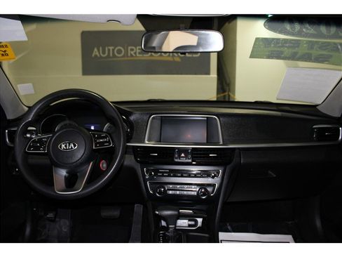 Used 2020 Kia Optima LX image 14
