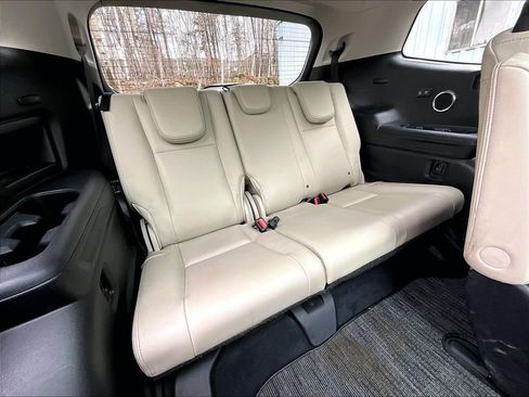 Used 2021 Subaru Ascent Limited w/ Technology Package image 17