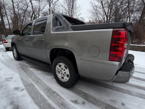 Used 2009 Chevrolet Avalanche LT image 4