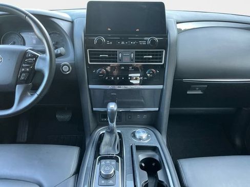 Used 2024 Nissan Armada SV AWD/4WD image 12