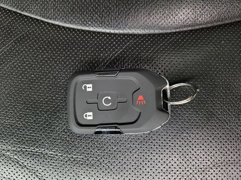 Used 2020 GMC Terrain SLT image 32