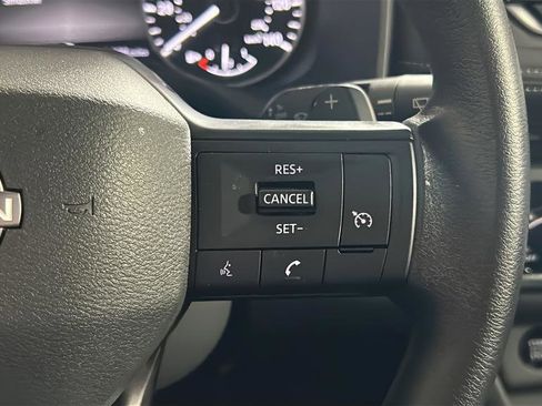 Certified 2025 Nissan Rogue S FWD image 10