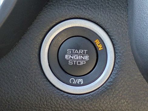 Used 2025 RAM 1500 Big Horn AWD/4WD image 29