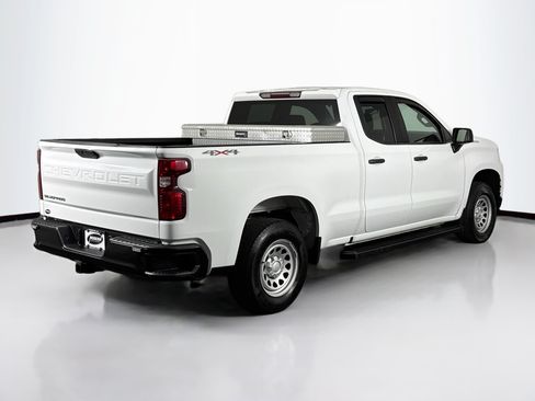 Used 2021 Chevrolet Silverado 1500 W/T w/ WT Value Package AWD/4WD image 15