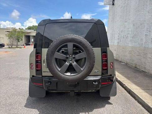 Used 2023 Land Rover Defender 110 X-Dynamic SE AWD/4WD image 5