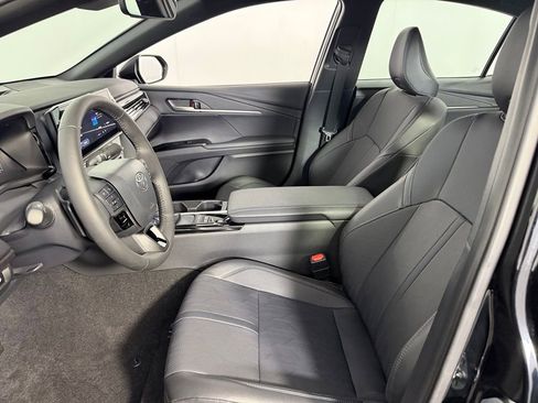 Used 2026 Toyota Camry XSE FWD image 21