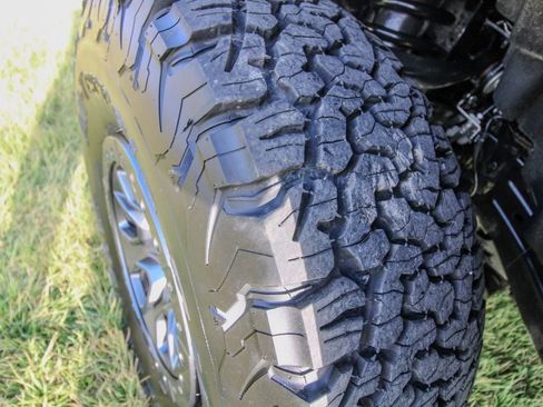 Used 2022 Ford Bronco Raptor image 6