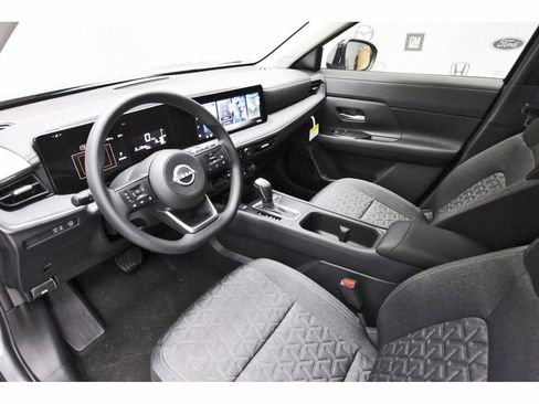 New 2026 Nissan Kicks SV w/ SV Premium Package FWD image 12