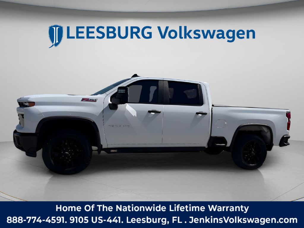 Used 2025 Chevrolet Silverado 2500 Custom w/ Custom Value Package AWD/4WD image 13