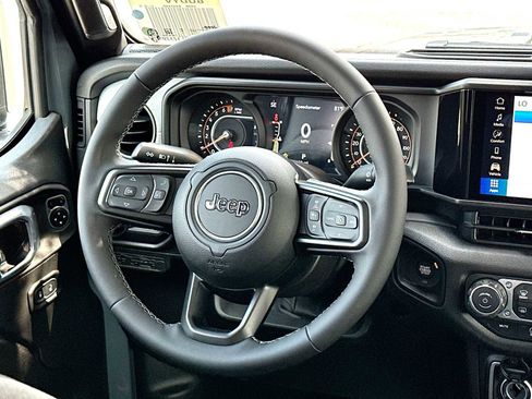 New 2026 Jeep Gladiator Sport image 27