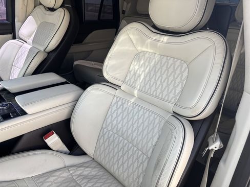 Used 2020 Lincoln Navigator L Black Label w/ Cargo Convenience Package AWD/4WD image 20